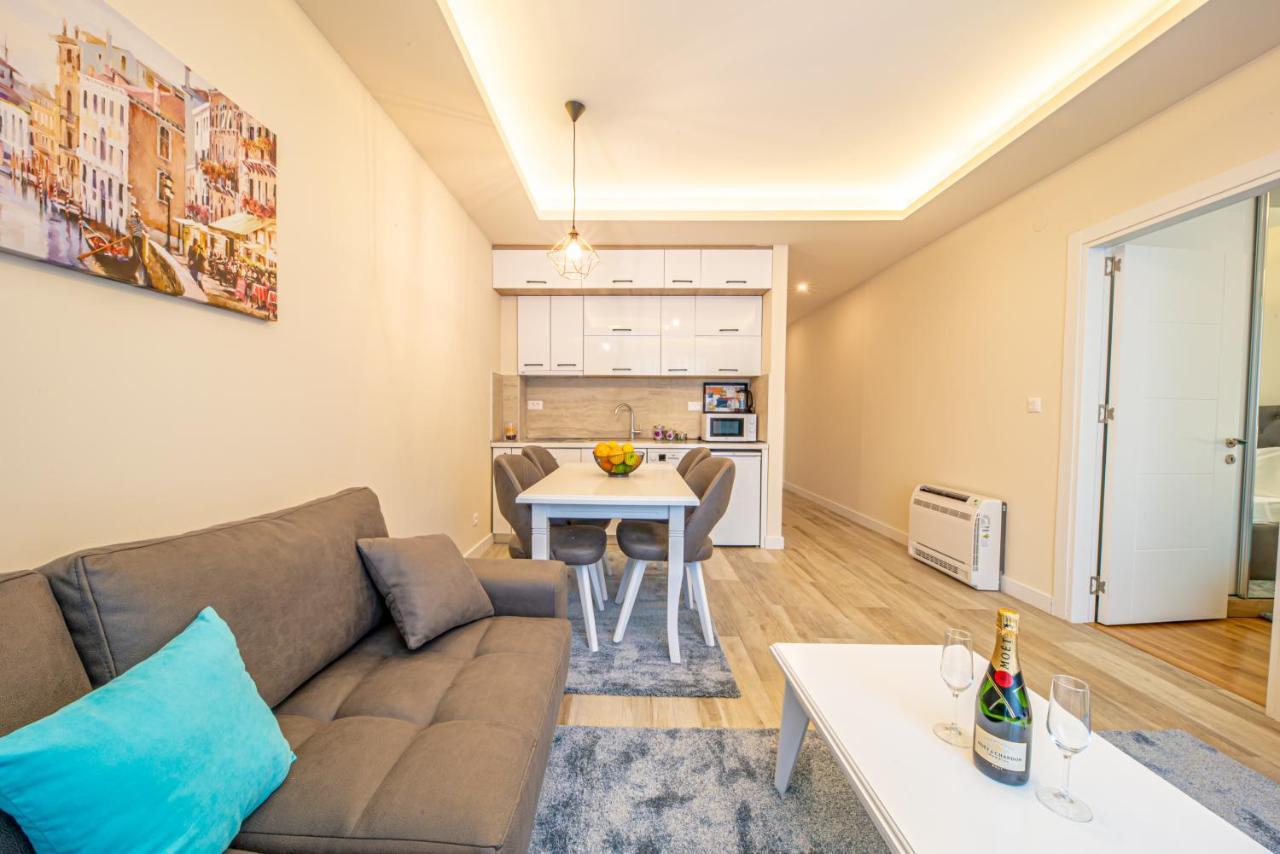 Mar Azul Apartments Petrovac Kültér fotó