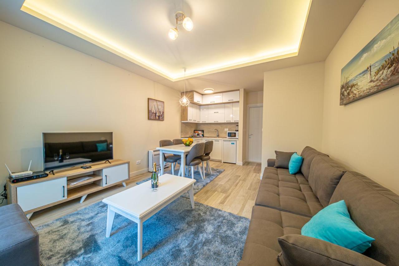 Mar Azul Apartments Petrovac Kültér fotó